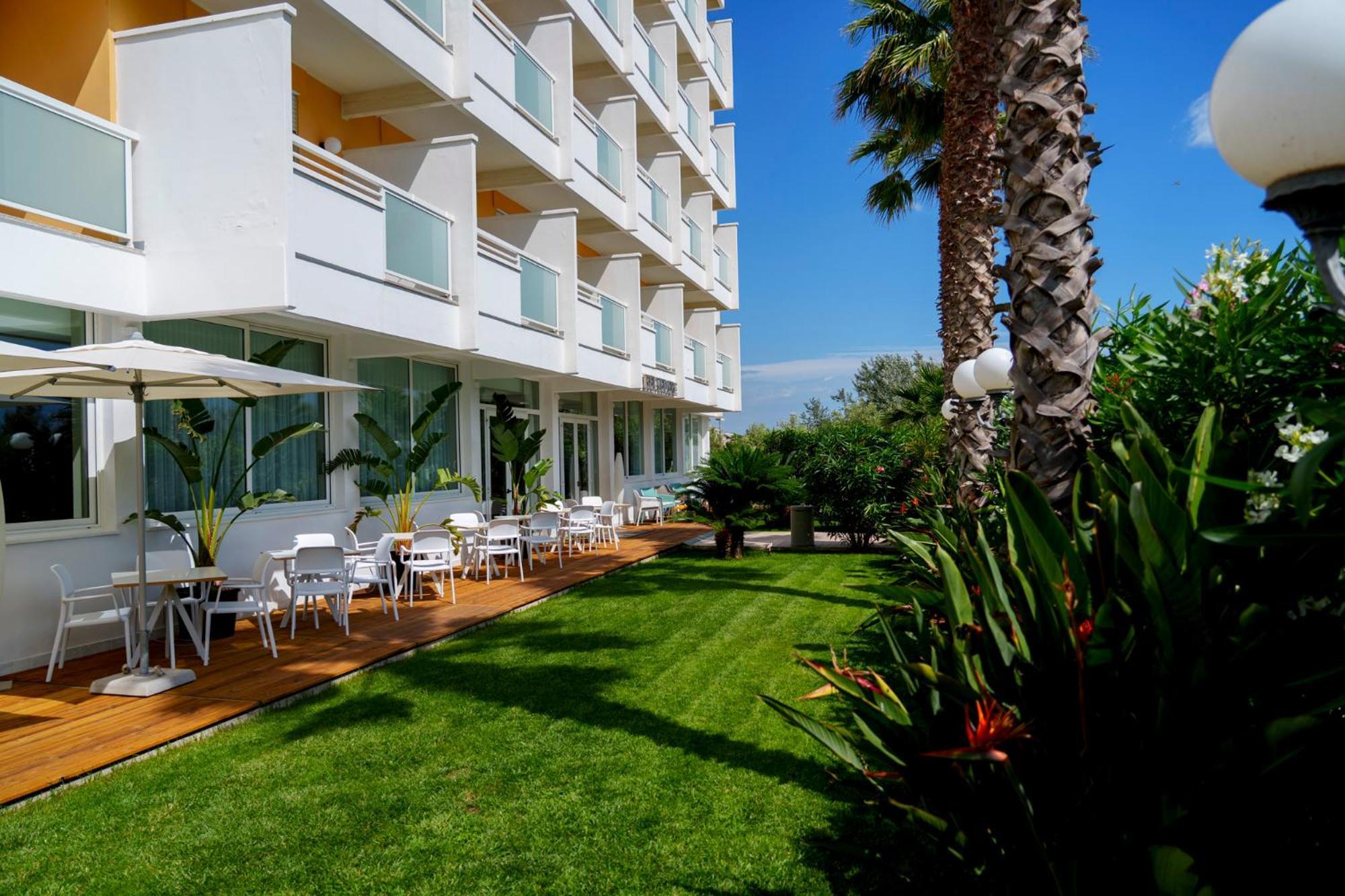 Hotel Belvedere Martinsicuro Esterno foto